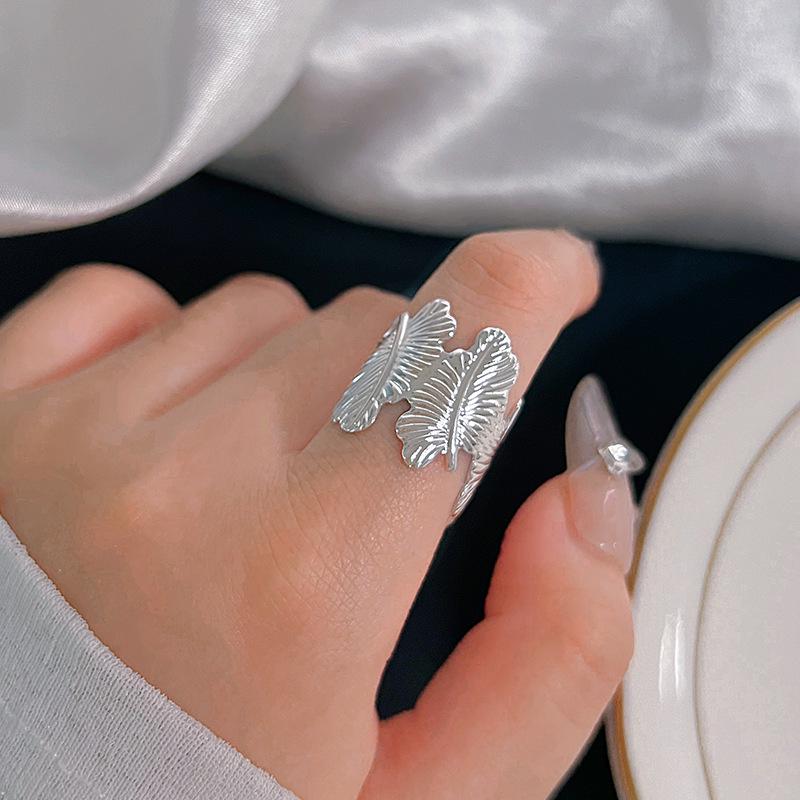 Sterling Silver Floral Ring for Women - High-End Open Joint Design for Autumn/Winter
