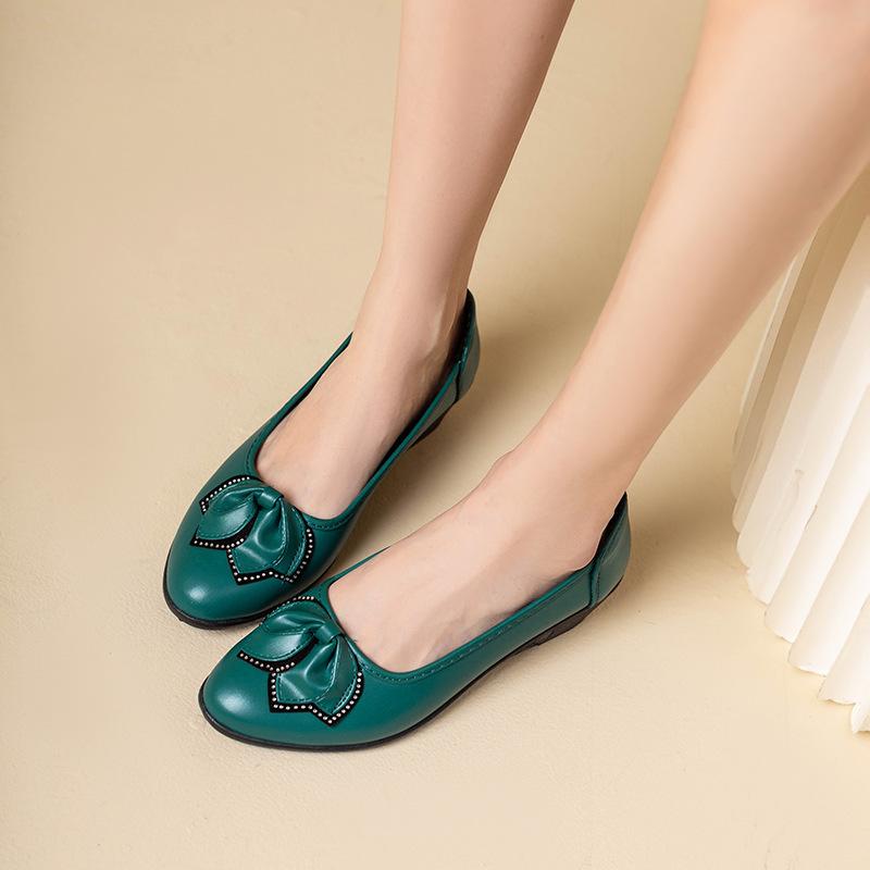 Autumn Shoes Low-top Solid Color Round Head Daily Live Broadcast Casual Shoes Soft Leather Shoes