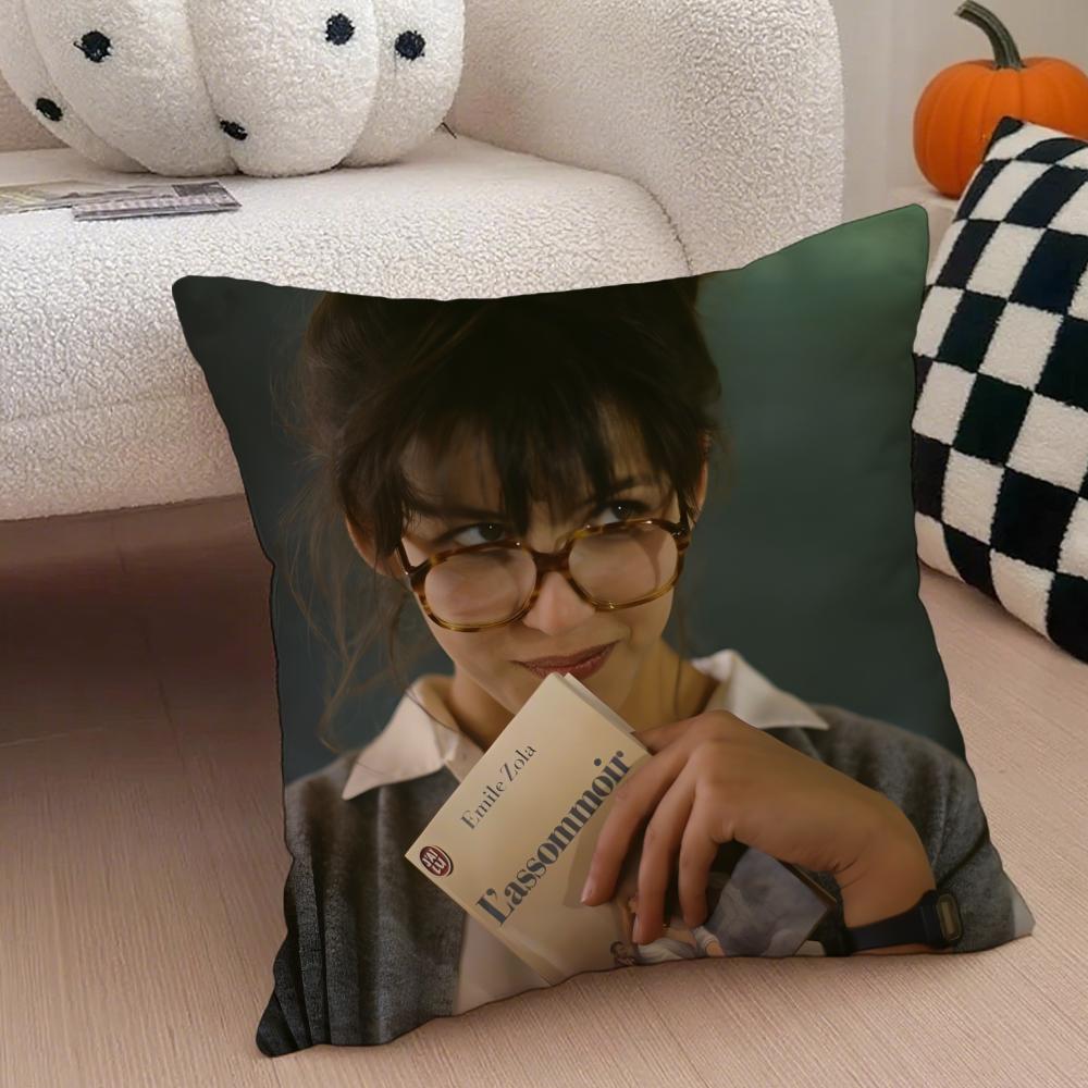 

SSophie Marceau Cushion Cover Throw Pillow Cover Hidden Button Durable Polyester Chair Cushion 30X30cm