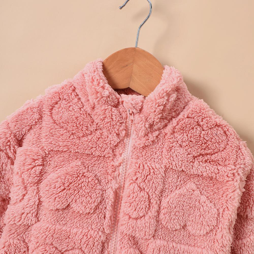Kinderbekleidung Neuer Herbst Winter Herz Jacquard Plüsch Niedlicher Mantel für Mädchen