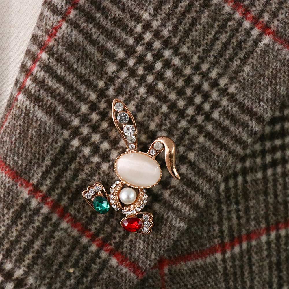 Women Pearls Exquisite Animal Rhinestone Pins Suit Accessories Korean Style Brooch Rabbit Brooch