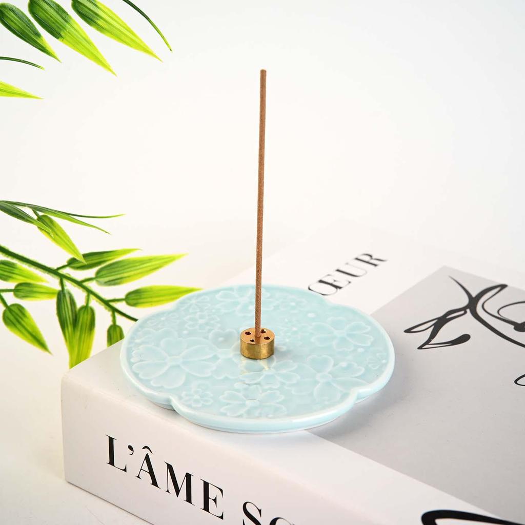 Cherry Blossom Ceramic Incense Holder - Flower-Shaped Multi-Color Stand