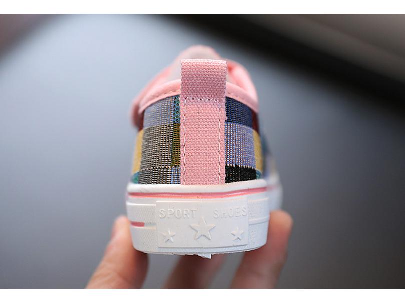 Frühling/Herbst 2023 Kinder Britischer Stil Leinwand Skate-Schuhe - Rutschfest, Unisex, Niedrig geschnitten für Kleinkinder und Kindergarten