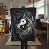 1Pc Dark Spider Print Flannel Blanket, High quality Comfortable for All Seasons, Home Decor, Warmth and Comfort, Perfect for Christmas Gifts W89