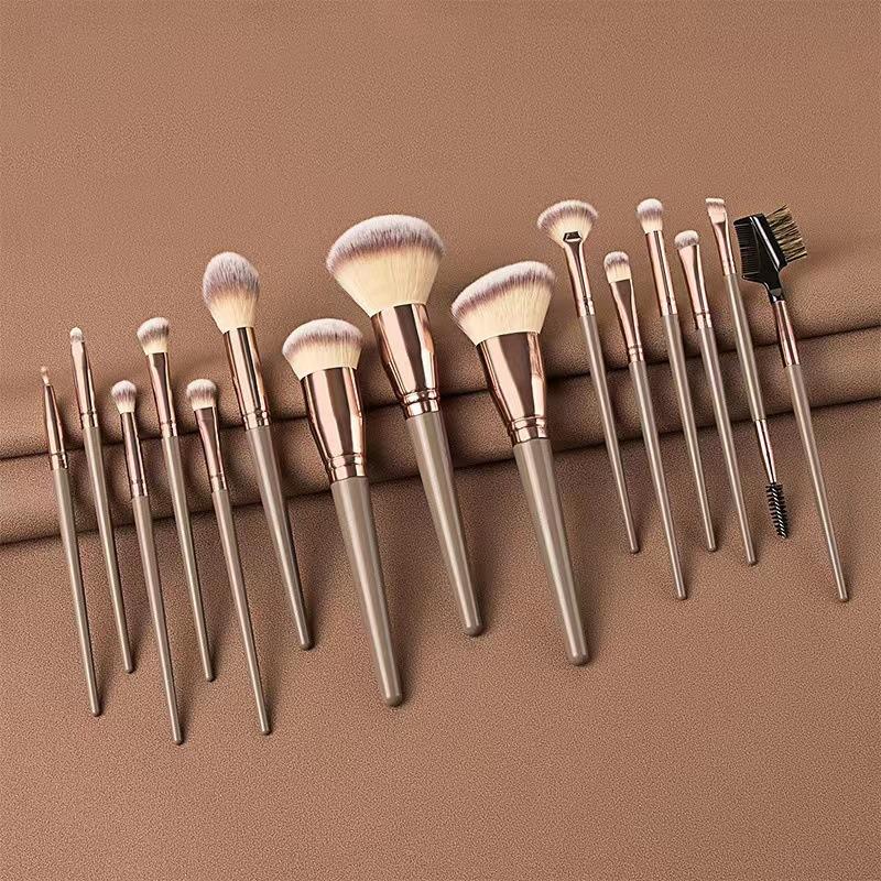 15-Piece Soft Bristle Makeup Brush Set: Powder, Blush, Foundation, Eyeshadow, Concealer, Eyebrow, Portable Kit