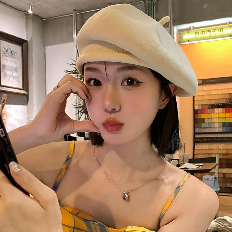 Milchweiße gestrickte Baskenmützen für Damen Süße niedliche Wollmalermütze Lässige weiche Panama-Baskenmütze Damenmode Elegante Schiebermütze