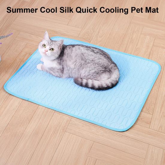 Breathable Summer Pet Bed Cooling Mat, Ice Silk Dog Pad, Washable Non Electric Pad for Pets Dogs And Cats, Floor Sofa