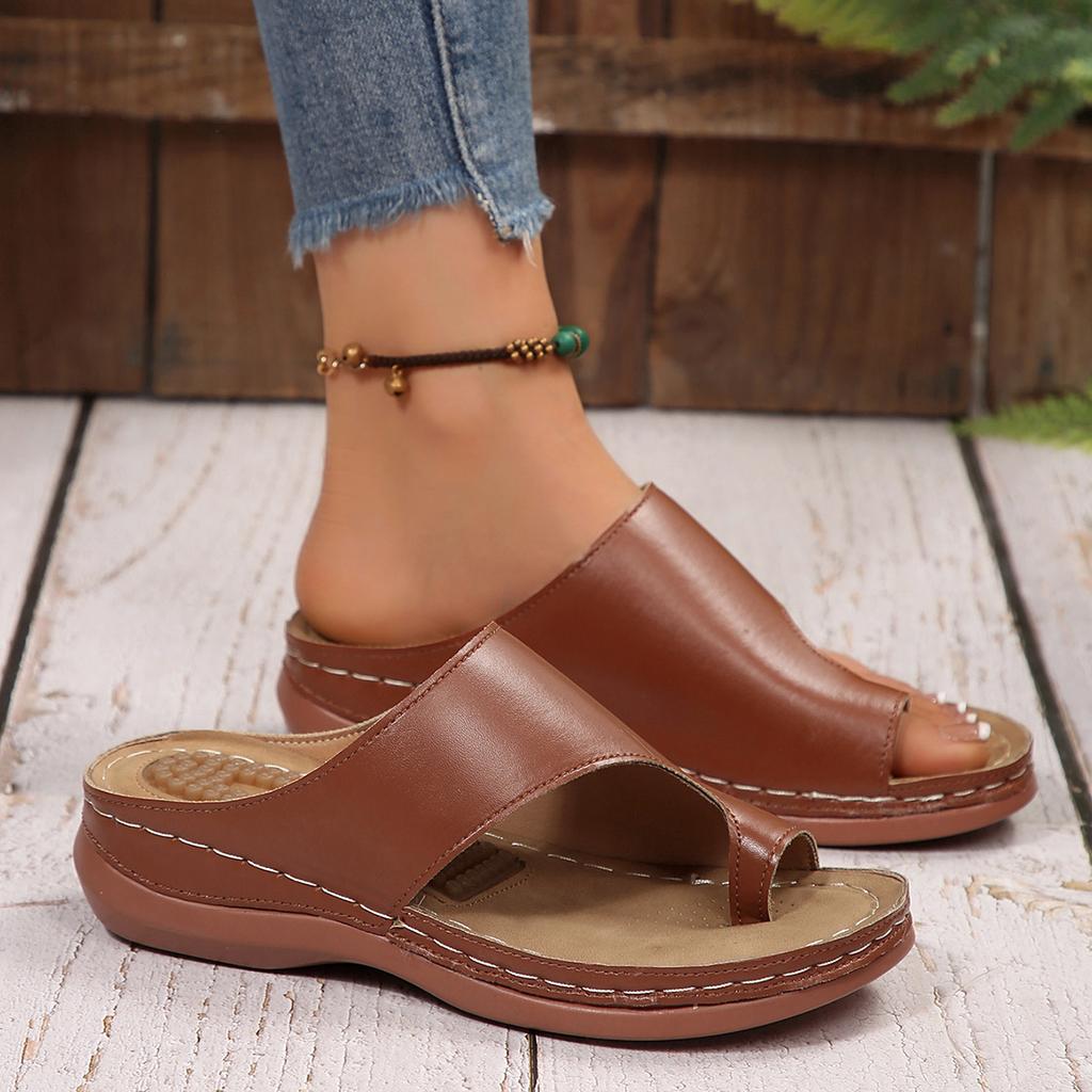 Mode Gold Slip Zehen Weiche Sohle Sandalen Damen Sommer 2025 Bequeme Plattform Lässige Pantoletten Frau PU Leder Übergröße Flache Hausschuhe