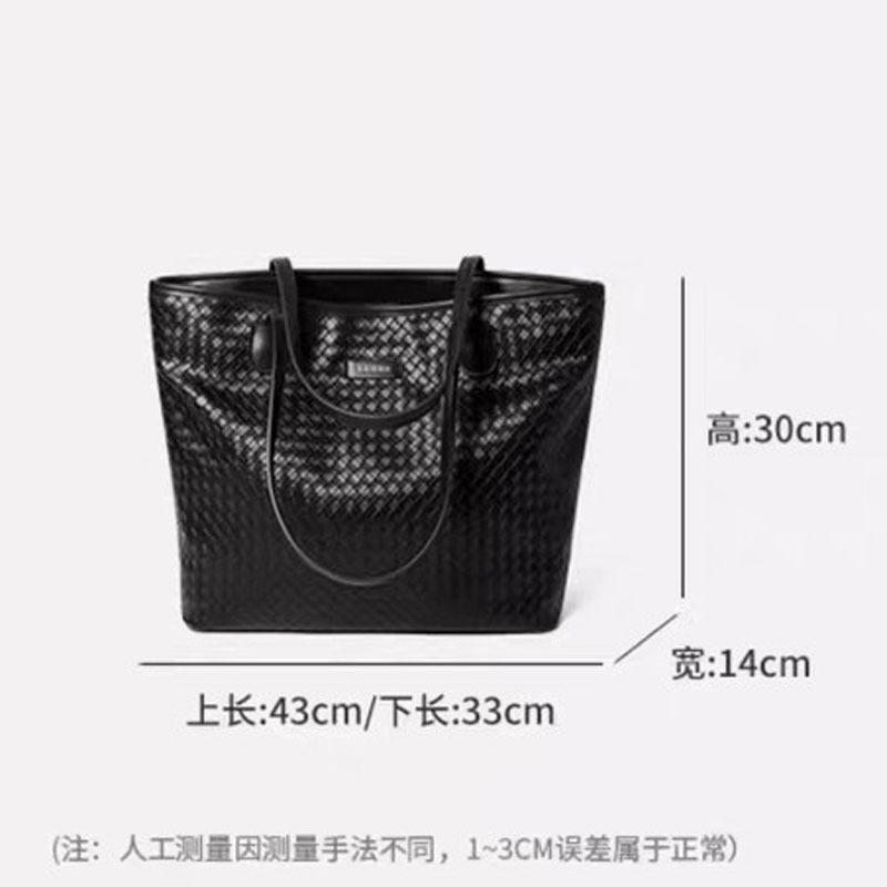 Fashion high-end woven large-capacity tote bag, winter new commuter women's bag, shoulder underarm bag