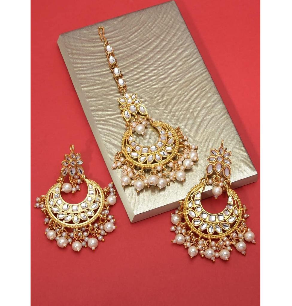 Gold Tone Kundan & Pearls Traditional Earring & Maangtikka Set For Women