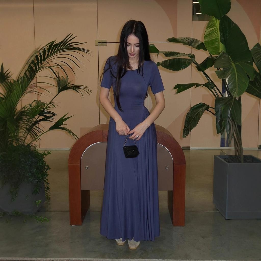 European and American women's clothing summer new fashion slim and thin round neck short-sleeved pleated pendulum long dress