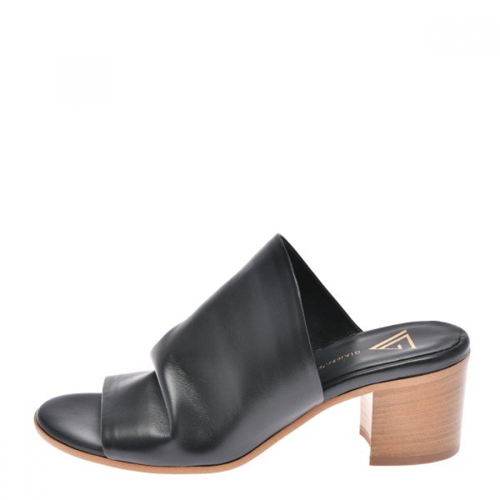 Giampaolo Viozzi Women S Pecoro Mule  hS21vio001bk 
