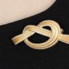 Brooch French Style Hollow Stainless Exquisite Vintage Solid Color Colorfast Luxury Bag Collar Scarf Hat Decoration Clothes Pin Lady Jewelry