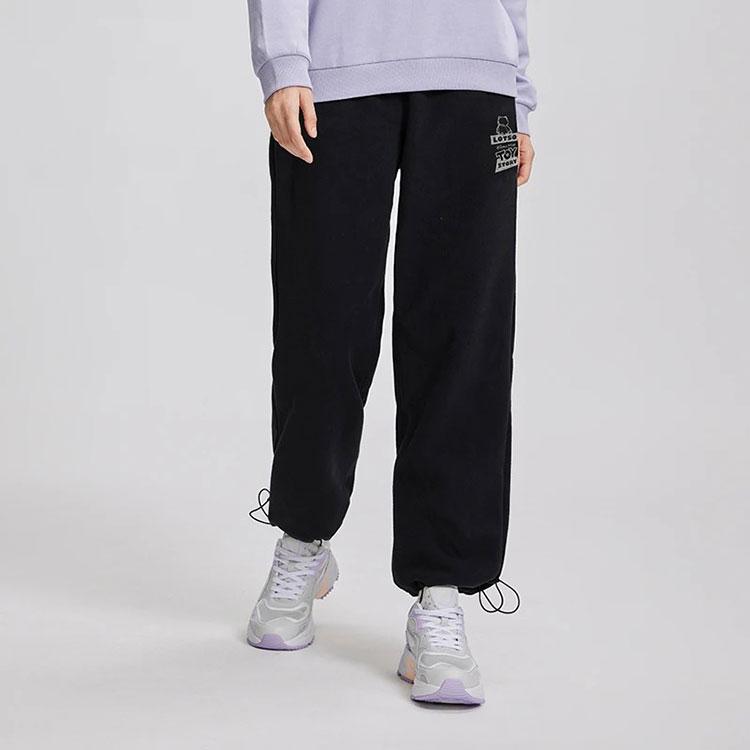 Li Ning X Disney Collaboration Pixar Strawberry Bear Series Solid Color Fleece Lined Warm Loose Knit Sports Pants Women Bottoms Black AKLR742-2