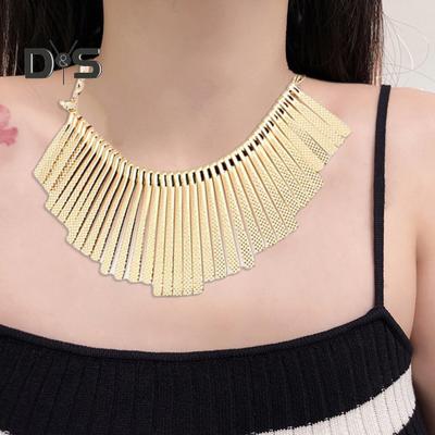 Trblietavý Choker s Tyčinkami Kovový Náhrdelník Bib Hrubý Golier Náhrdelník s Strapcami Kovové Strapce Punkové Šperky pre Ženy