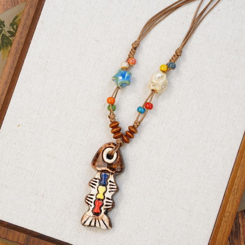 Ethnischer Stil Keramikfisch Halskette für Damen Mädchen Chinesischer Stil Keramikperlen Lange Pulloverkette Modeschmuck Zubehör Geschenk