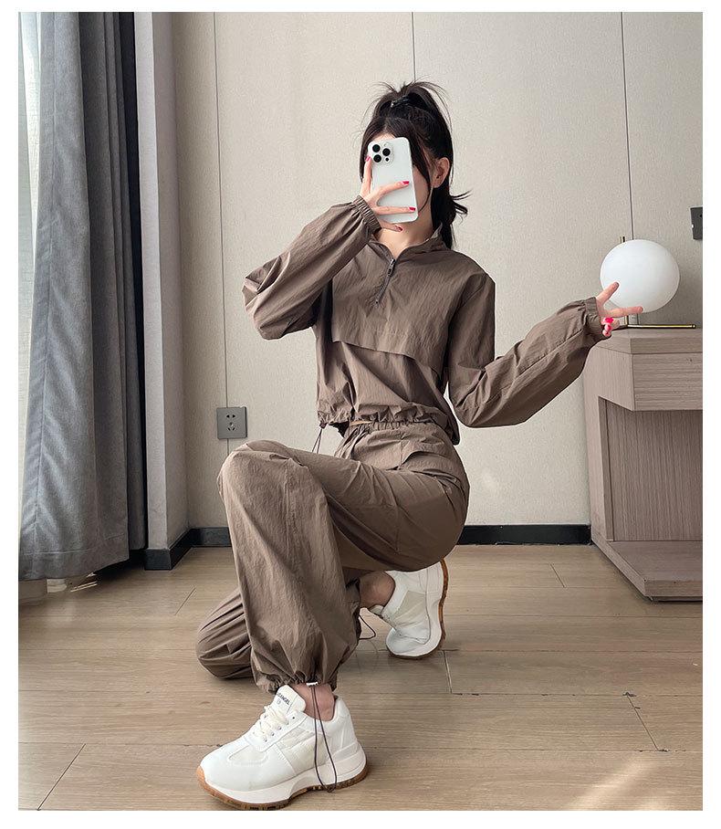 Women's Summer 2024 Running Sportswear Set: Outdoor Hiking Windbreaker & Cargo Pants