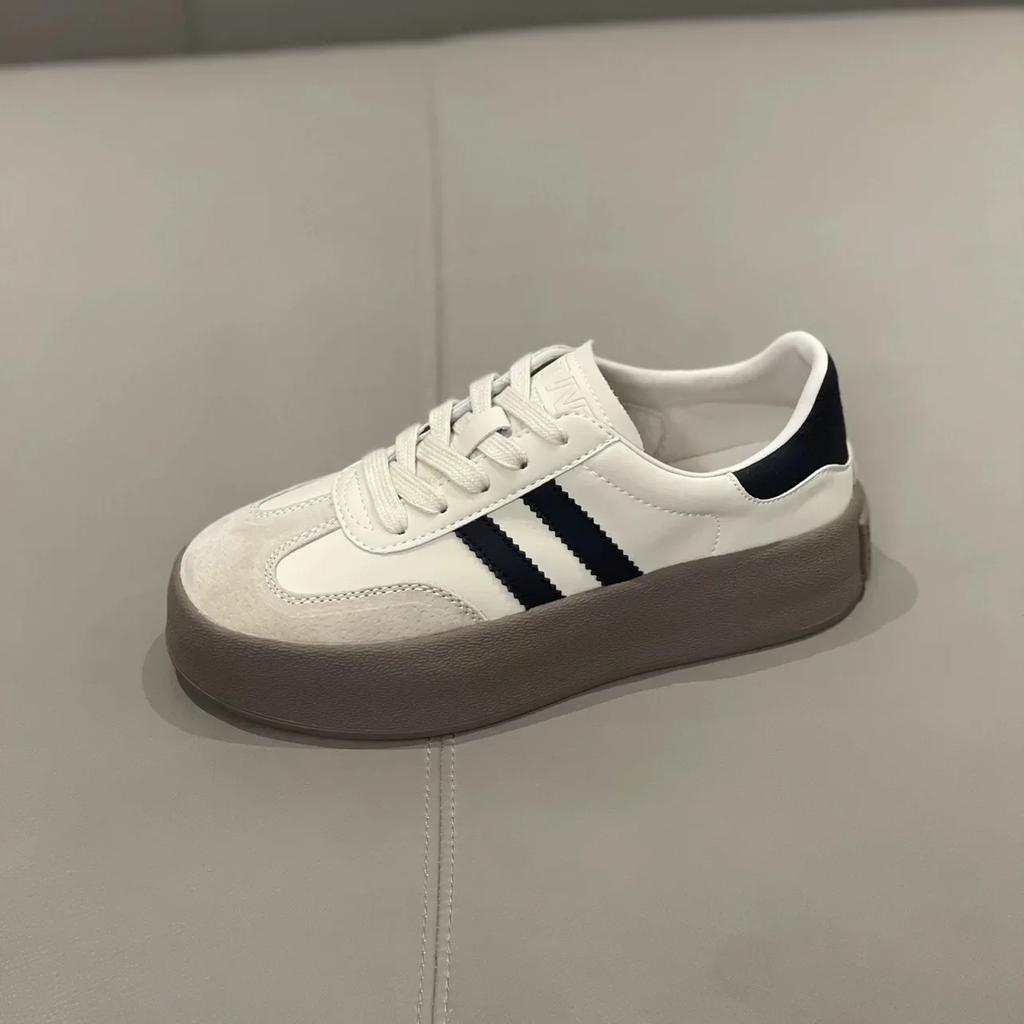 Sports shoes thick sole casual board shoes women 2025 new cowhide everything soft sole inside increase de training shoes