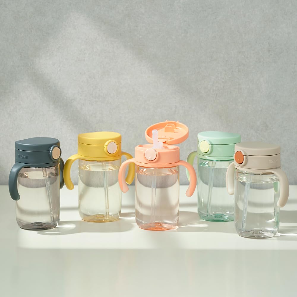 Richell Leak-Proof, Easy-to-Wash Straw Mug, Green, 320ml, for babies 7 months and up. The straw is positioned towards the front, allowing for easy sip