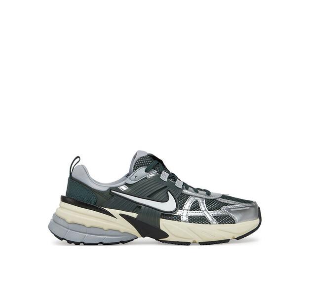 

Мужские кроссовки Nike V2k run hj4497 300 зелёные EU 42.5