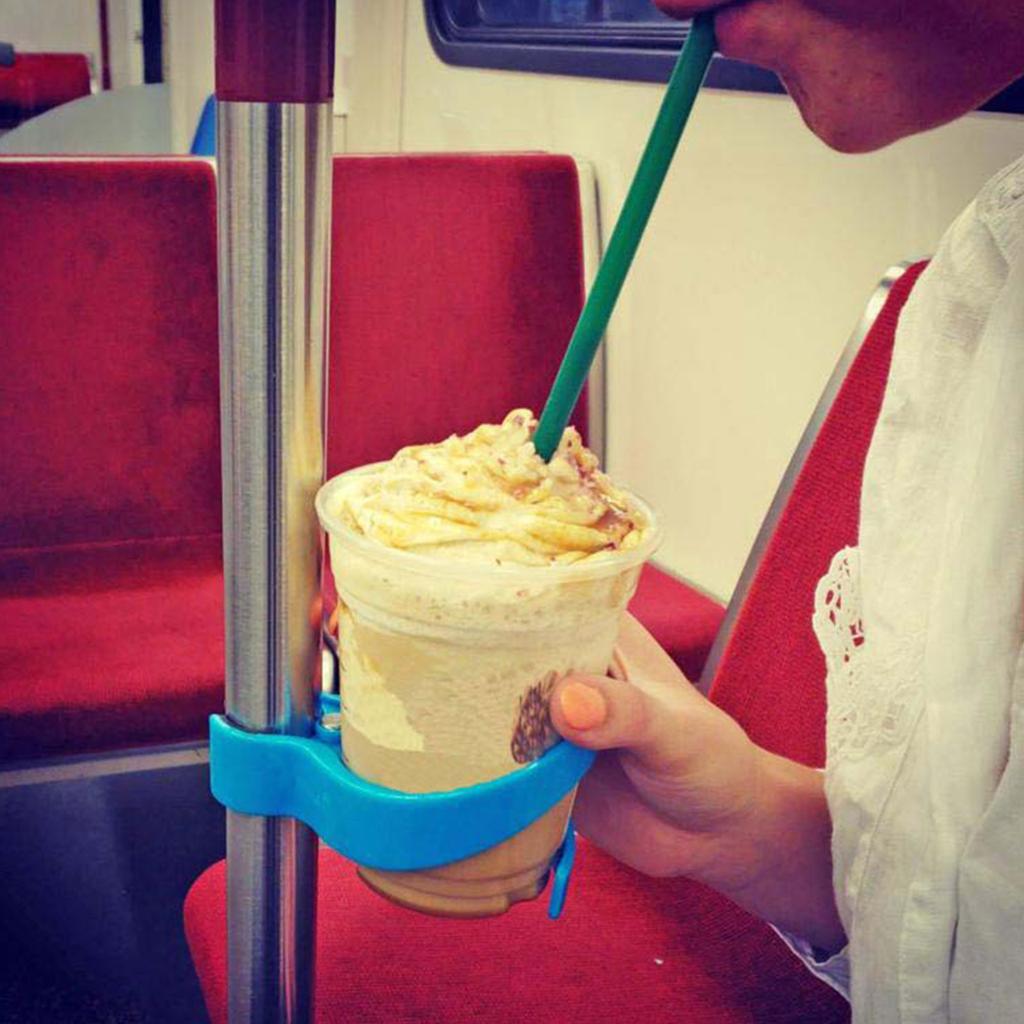 Portable Vehicle Cup Holder Plastic Coffee Water Milk Mug Stand Cup Clip for Buses BicyclesPole