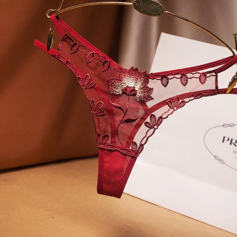 

Ультратонкие прозрачные вышитые стринги: Сексуальные трусики Т-бак из сетки с низкой посадкой для женщин вино красного