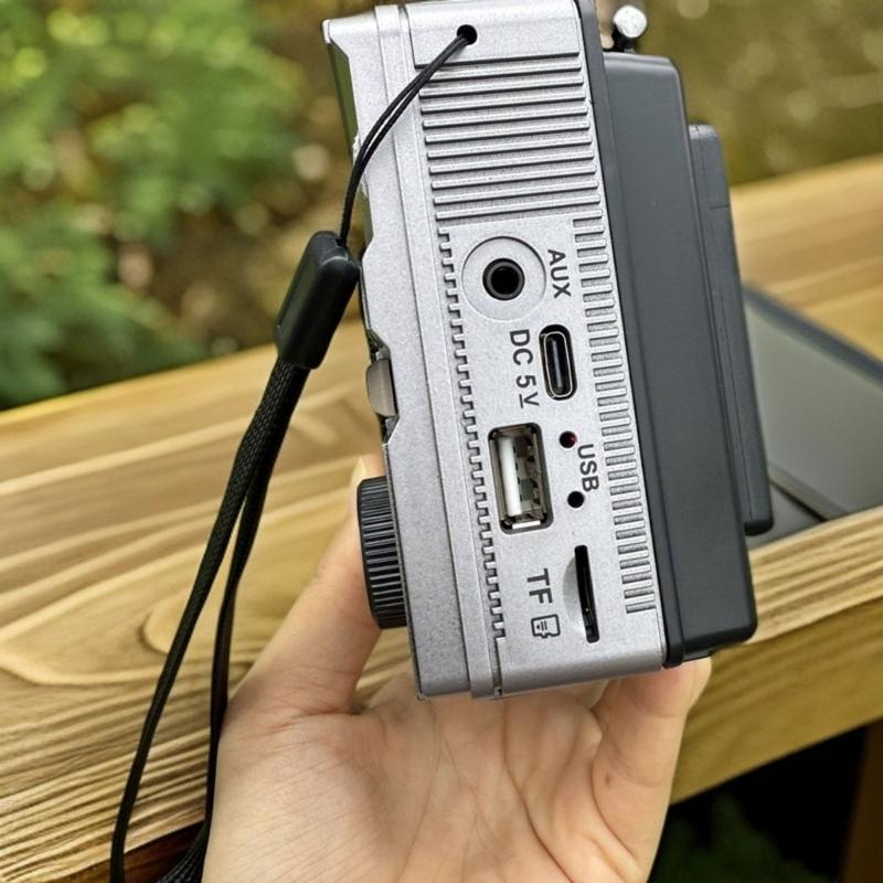Compactly Solar Operated Multiband Radio With Rechargeable Battery And Global Voltages Compatibility