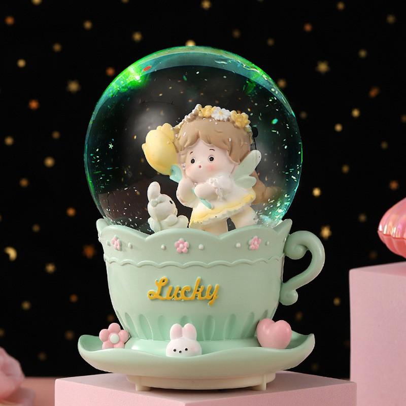 Drehende Karussell-Spieluhr mit Schneekugel-Effekt Kindergeburtstagsgeschenk Dekorative Harz-Musikinstrument Spielzeug