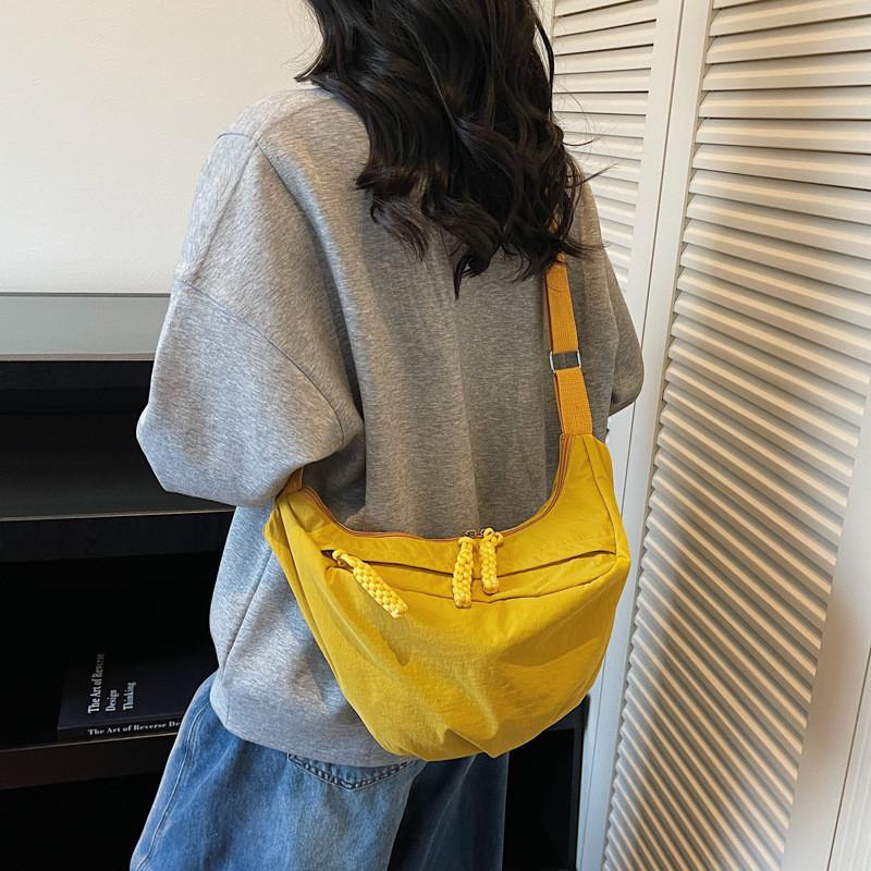 Casual Canvas Crossbody Bag For Women With Large Capacity And Street Style For Daily Use