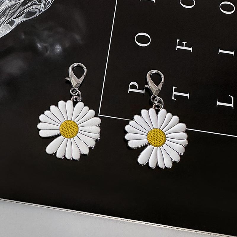 1Pc Removable Metal Daisy Flowers Martin Boot Shoes Buckles Decoration Pendant Martin Boots Shoe Accessories Y2K Party Jewelry