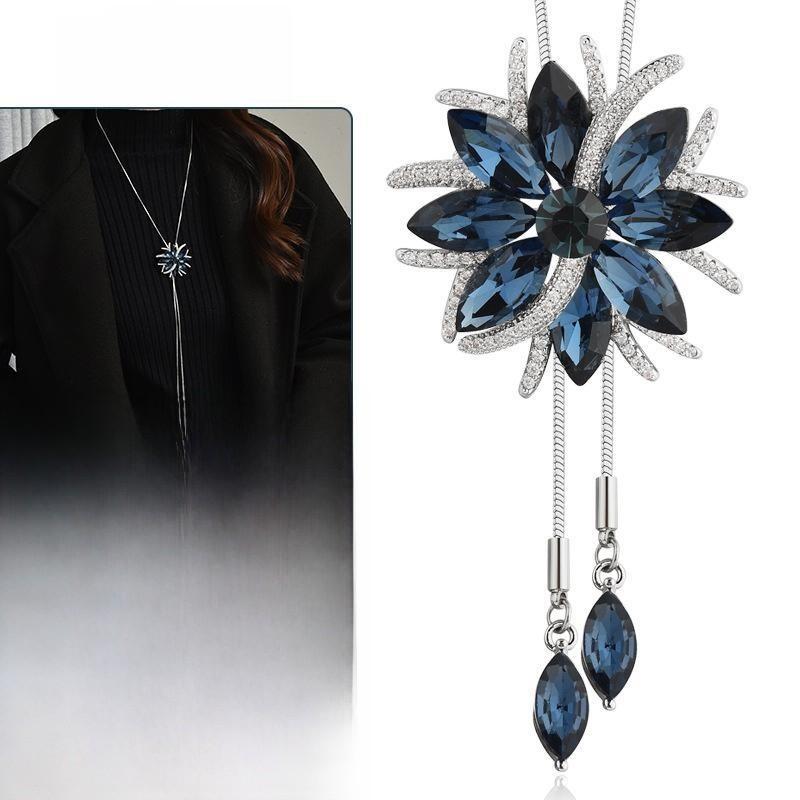 Flower Pendant Long Necklace With Silver Alloy Chain For Winter Fashion Women