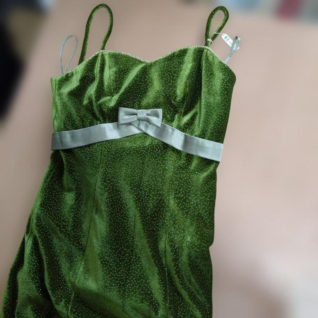 Used Velor long dress with green ribbon