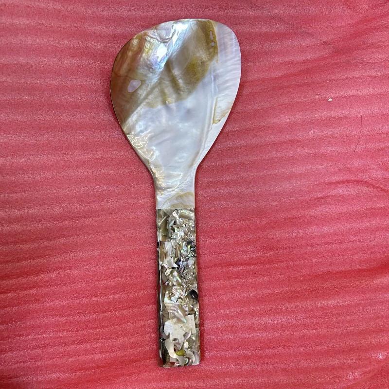 ZISIZ Natural Handmade Shell-Design Multipurpose Utensil
