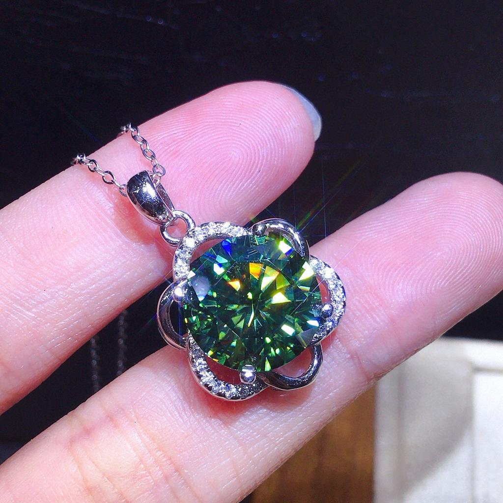 Vintage 2ct Green Moissanite Pendant 925 Sterling Silver Charm Wedding Pendants Necklace For Women Party Choker Jewelry Gift