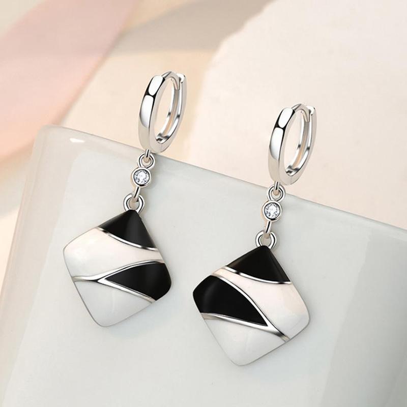 New Charm Black and White Geometry Square Earrings Light Luxury and High-end feel 925 Silver Ear Buckle For Women KOFSAC