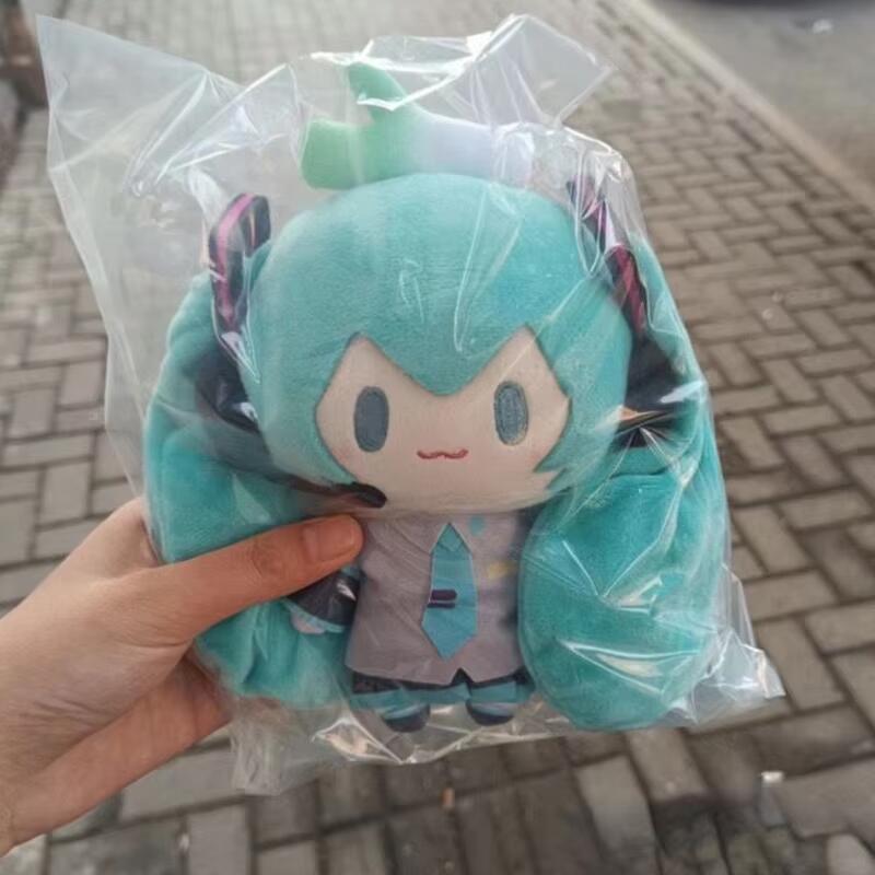 

15cm Hatsune Miku Kawaii Q Version Figure Plush Doll Anime Peripheral Plush Stuffed Toy Collection Model Ornament Toy Girls Gift