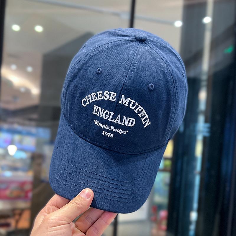 

Baseball Cap Women s Four Seasons Versatile Soft Top Sunscreen Hat American Embroidery Letter Wide Brim Show Face Small Peaked Cap Men Adjustable темно-синього кольору