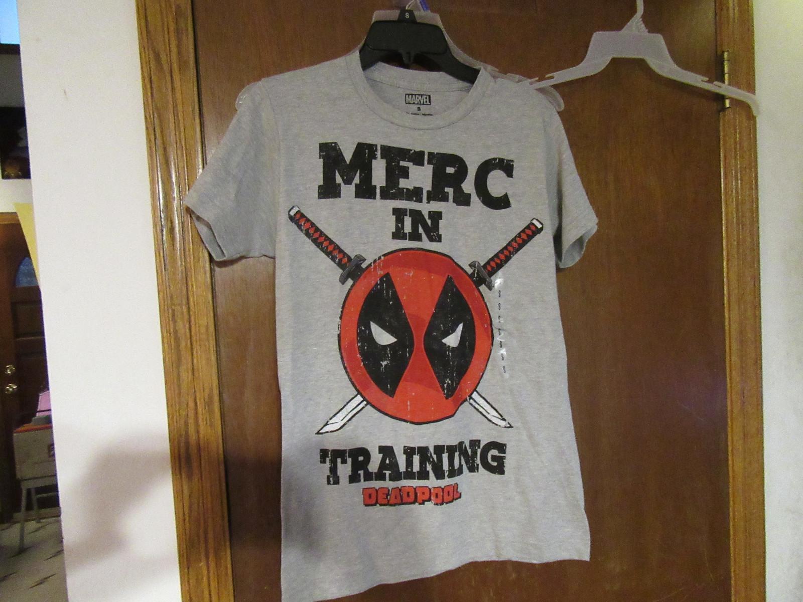 Marvel Deadpool Merc in Training t-shirt NWT Small-Medium S