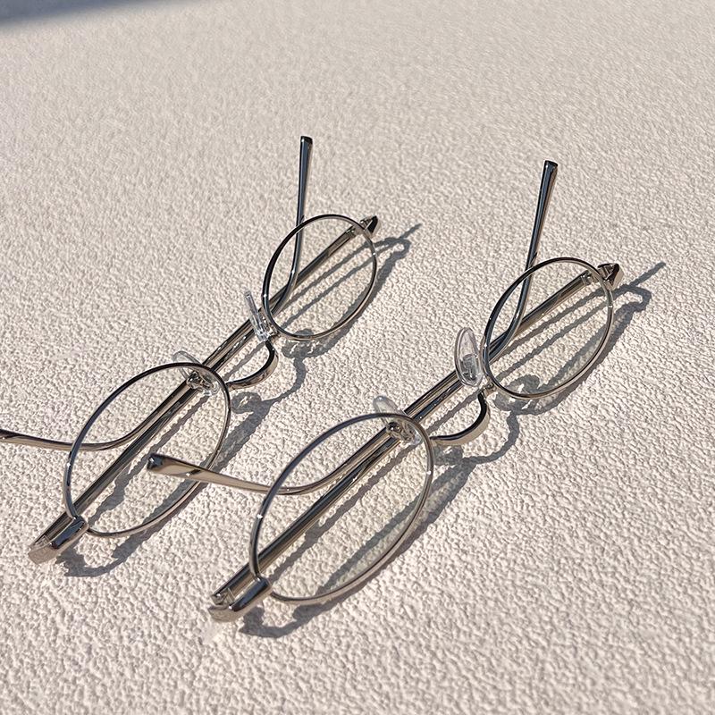 Retro Silber Oval Kleiner Rahmen Brille für Damen und Herren, Blaulichtfilter, Hohe Dioptrien Kompatibel, Trendige Pure Desire Myopie Brille.