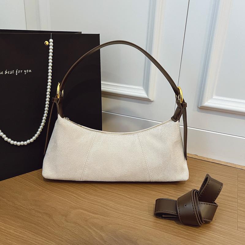 French foreign style personalized underarm bag women 2025 autumn large capacity casual simple high value shoulder bag women