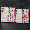 Handyhülle mit Glitzer-Feder-Print und Farbe „Love Hearts“ für Samsung S25 Ultra S24 FE S23 A16 A36 A55 A56 A35 A15, schlanke, stoßfeste PC-Rückseite mit Glitzer