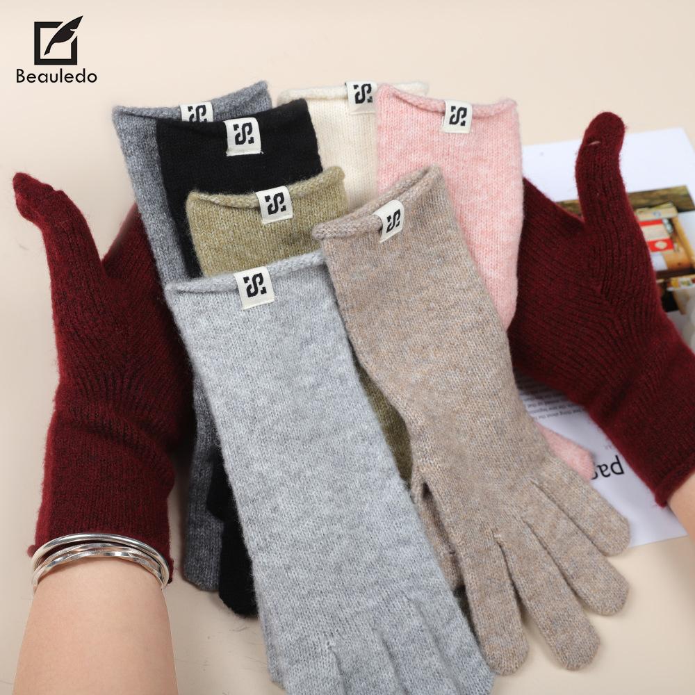 Women's Winter Cold proof Outdoor Windproof and Warm Cycling Korean Version Versatile Thickened Student Ski Gloves