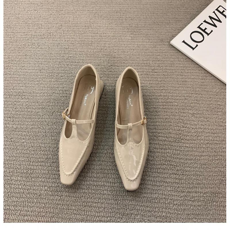 

Корейская версия 2025 новая весна ретро французский толстый каблук острый носок Мэри Джейн одинарная обувь женская лаковая нишевая средневековая обувь 39 абрикосовый