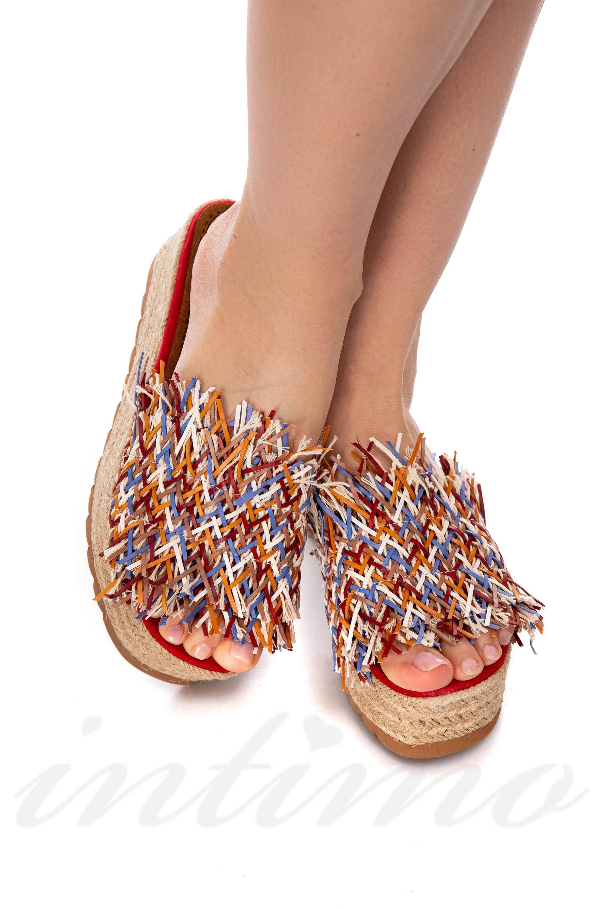 

Шльопанці Кamoa (62030) 40 різнокольорові кольору