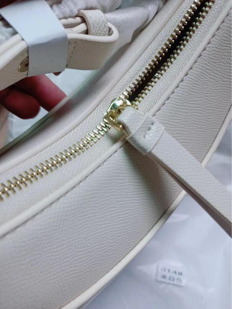 French Niche Design Women's Lychee Pattern Crescent Shoulder & Crossbody Saddle Bag