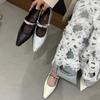 New Fashion Buckle Strap Ladies Flats Mary Janes Shoes Female Designer Shallow Footwear Silk Women Flat With Shoes Red
