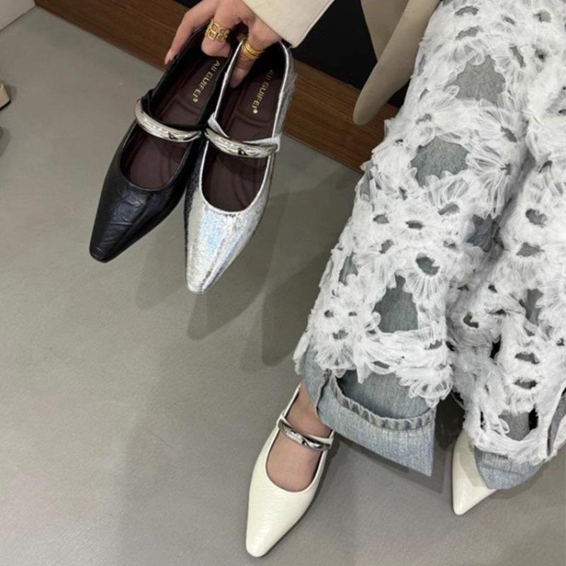 New Fashion Buckle Strap Ladies Flats Mary Janes Shoes Female Designer Shallow Footwear Silk Women Flat With Shoes Red