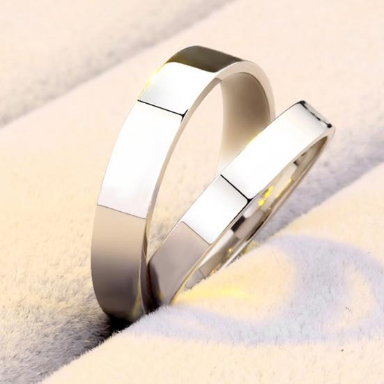 Minimalistisk unisex slät bandring i rostfritt stål för bröllop och förlovning