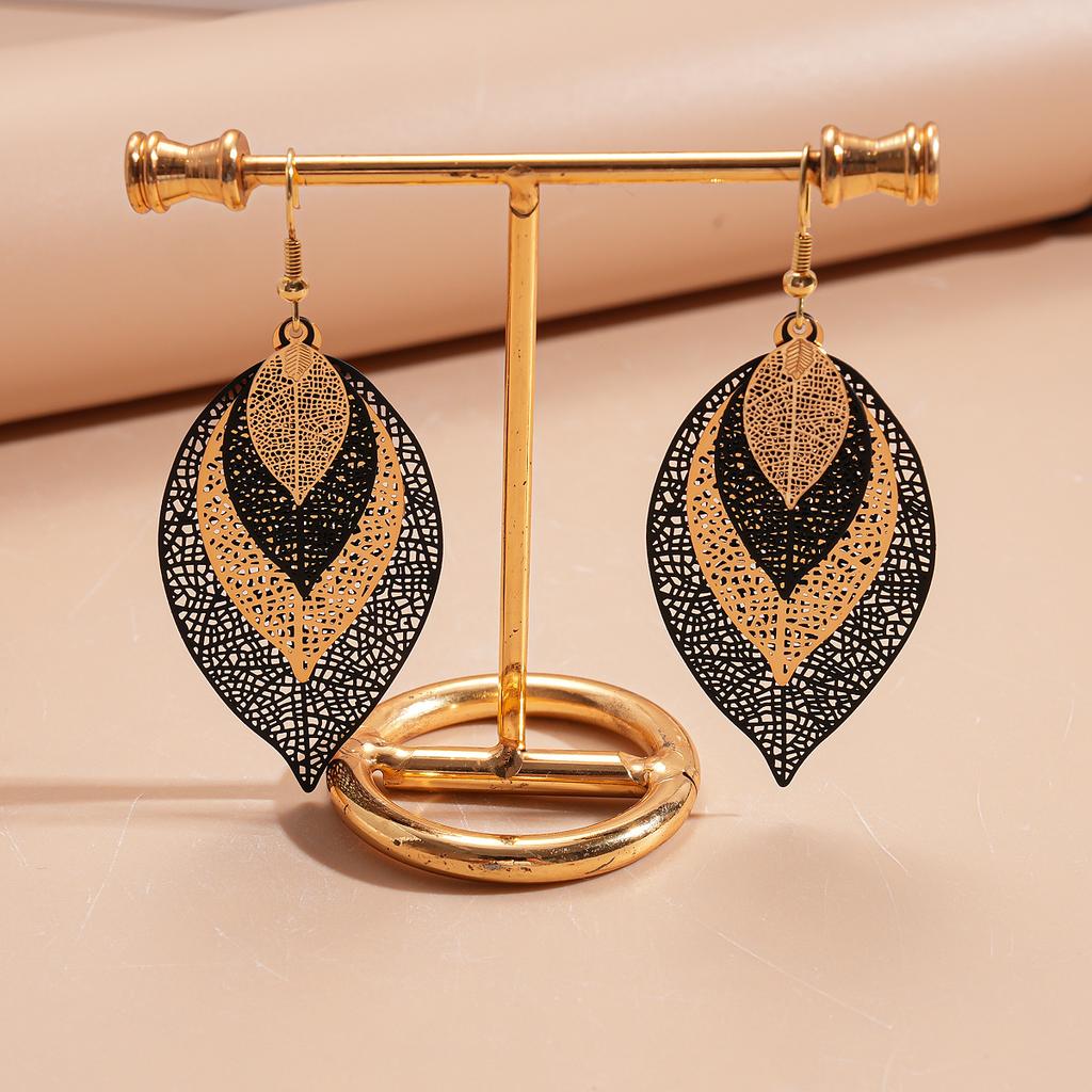 Multi-layered Hollow Leaf Ear Hooks, Dark Style Earrings, High-end Simple Earrings