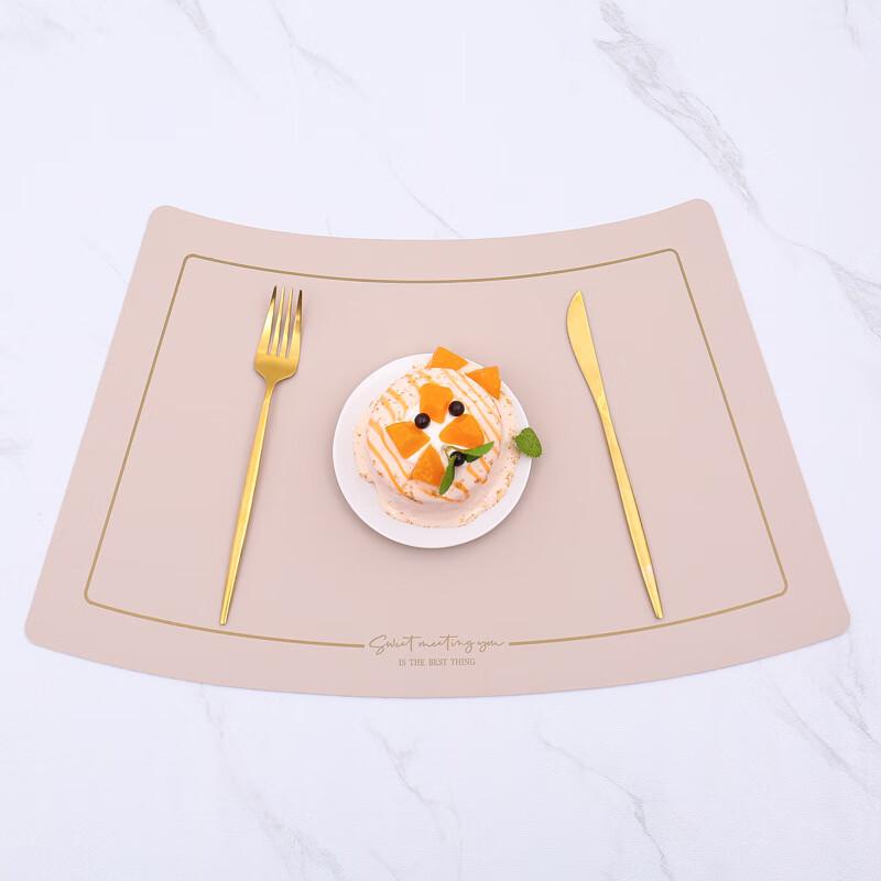 ZISIZ Leather Dining Table Placemats